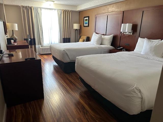 Red Lion Inn & Suites Оубърн Екстериор снимка